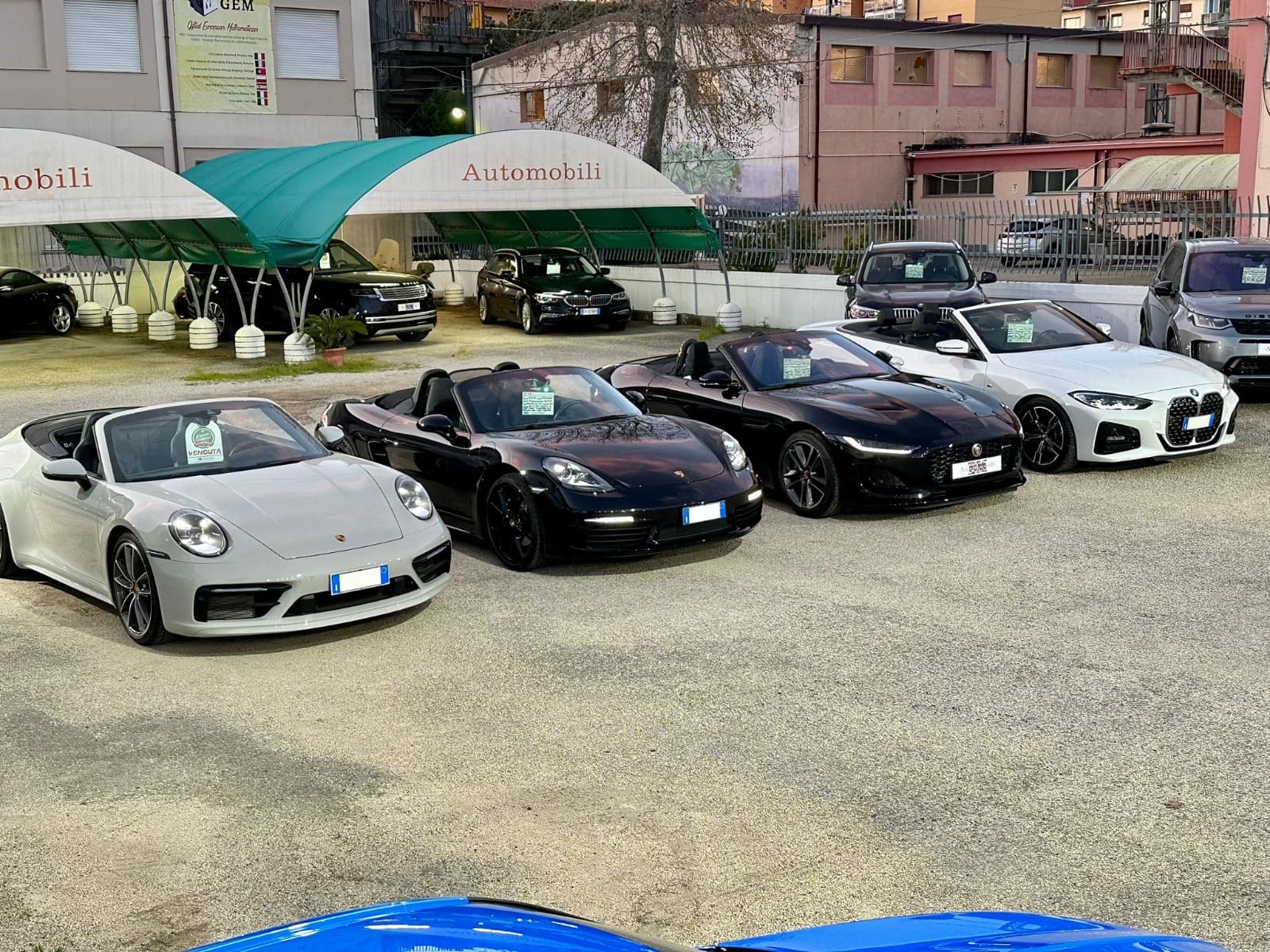 BM AUTOMOBILI SRL dal 1998 punto di riferimento a Pescara per le auto di qualita’, specialisti nella compravendita di suv, 4×4, sportive, cabrio e auto d’epoca. Tutte le nostre auto sono selezionate e controllate singolarmente per garantire al cliente il massimo della qualità. Massima professionalità e cortesia al vostro servizio.