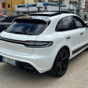 BM Automobili Pescara, SPECIALIZZATI NELLA COMPRAVENDITA DI VEICOLI SEMINUOVI